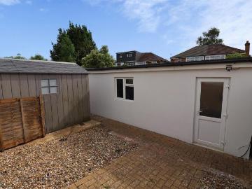 Studio to rent