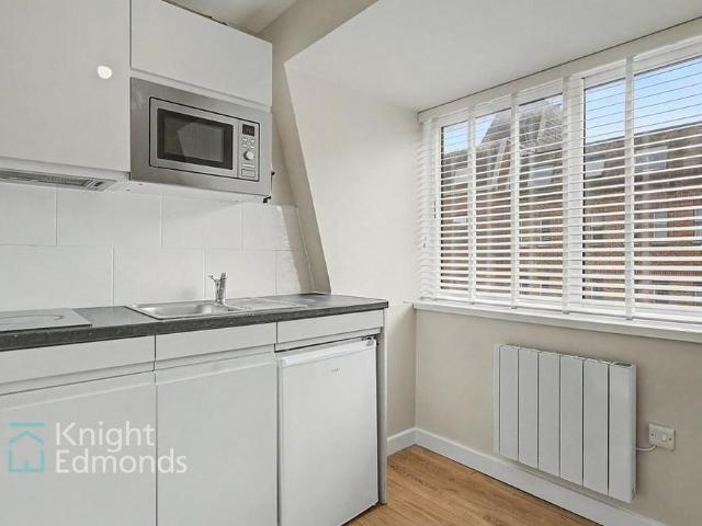 Studio to rent