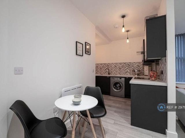 Studio to rent
