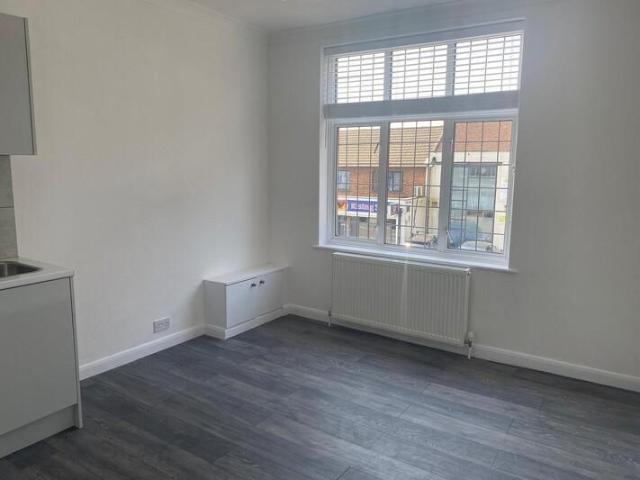 Studio to rent
