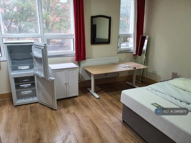 Studio to rent