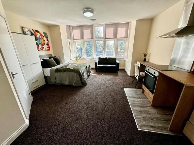 Studio to rent