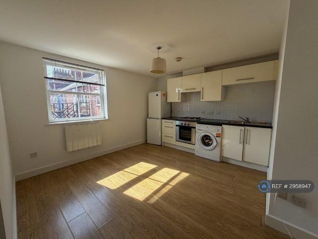 Studio to rent