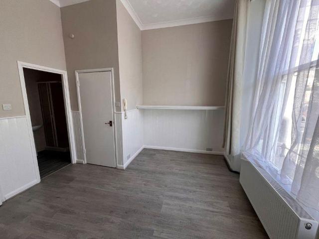 Studio to rent
