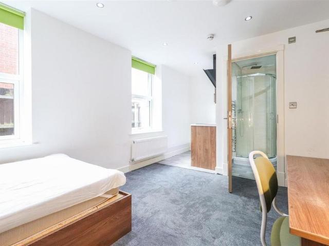 Studio to rent