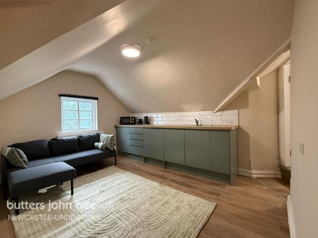 Studio to rent