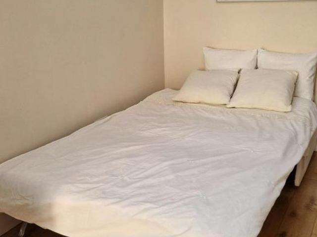 Studio to rent