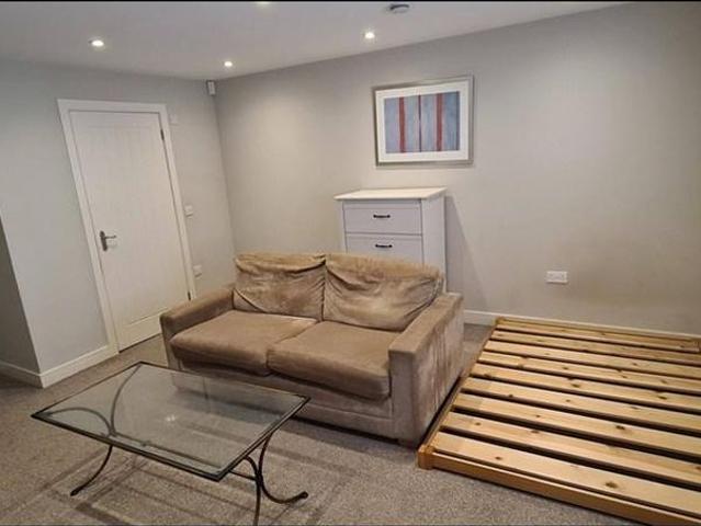 Studio to rent