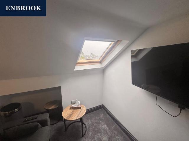 Studio to rent