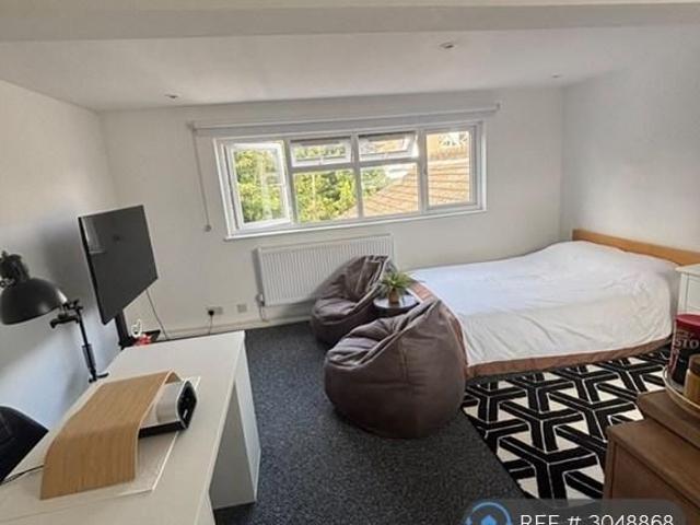 Studio to rent
