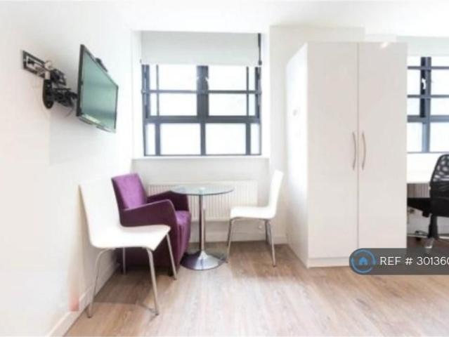 Studio to rent