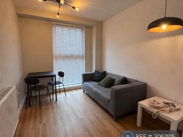 Studio to rent