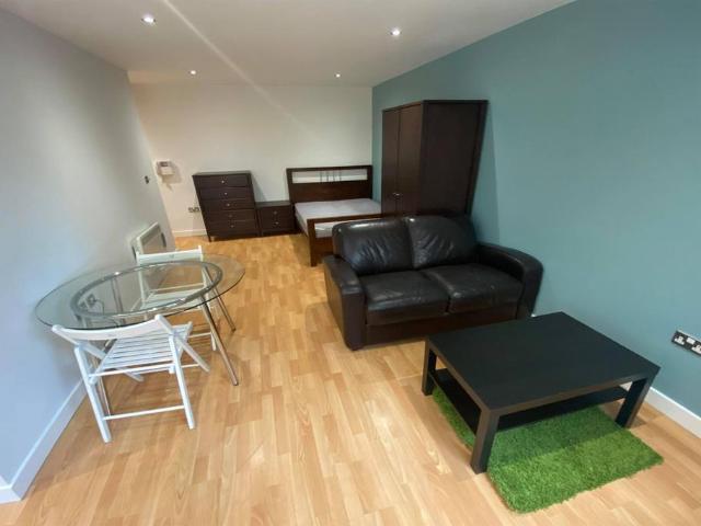 Studio to rent