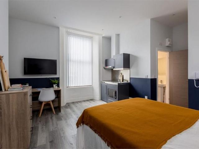 Studio to rent
