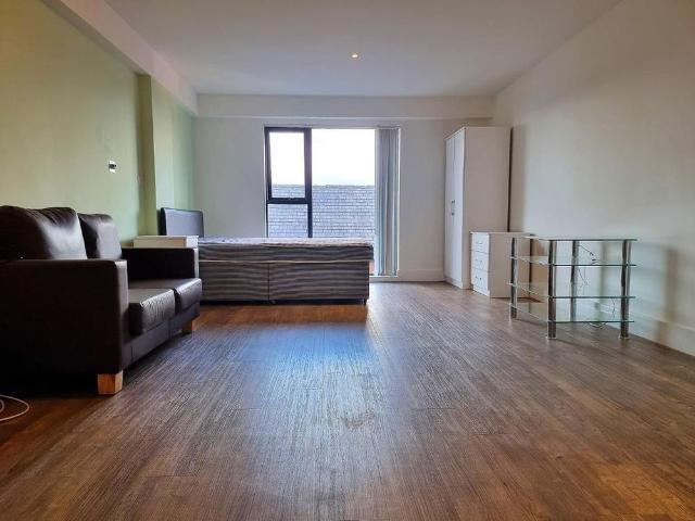 Studio to rent