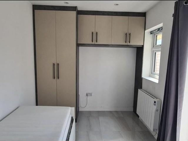 Studio to rent