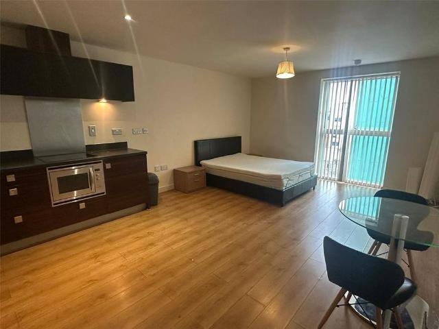 Studio to rent