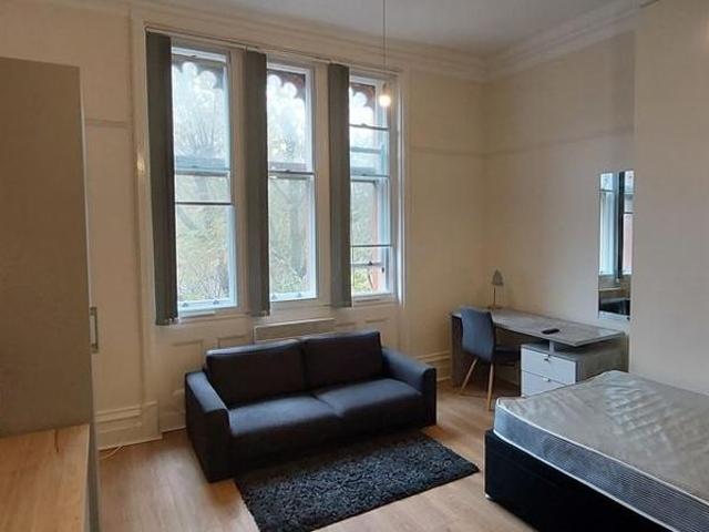 Studio to rent