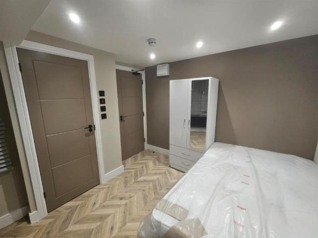 Studio to rent