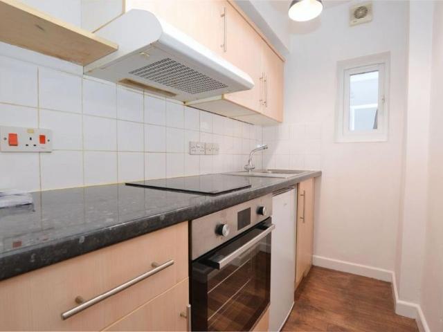 Studio to rent