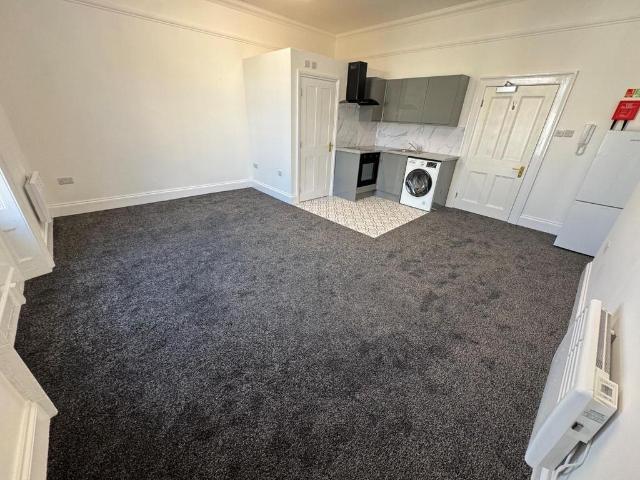 Studio to rent