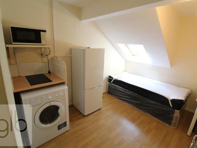 Studio to rent