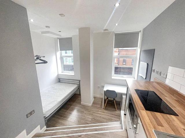 Studio to rent