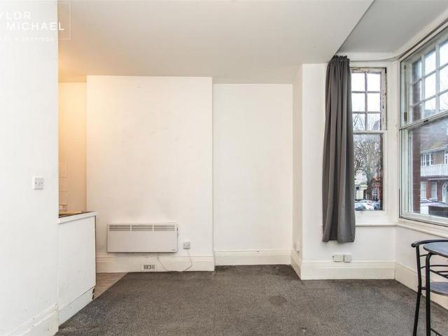Studio to rent