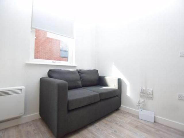 Studio to rent