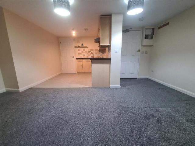 Studio to rent