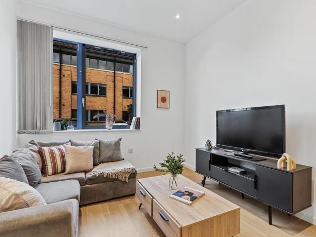 Studio to rent