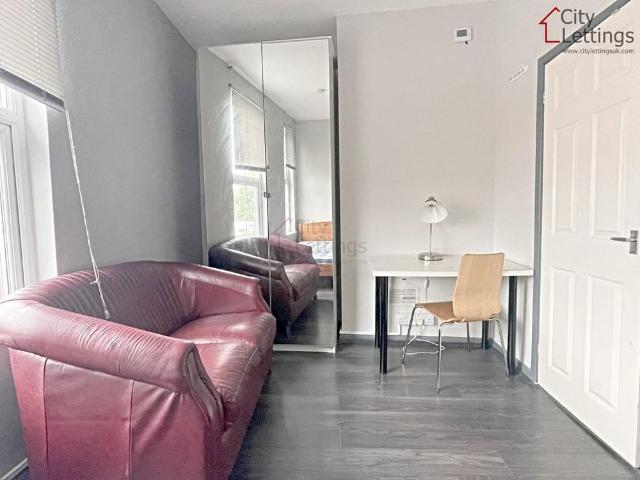 Studio to rent