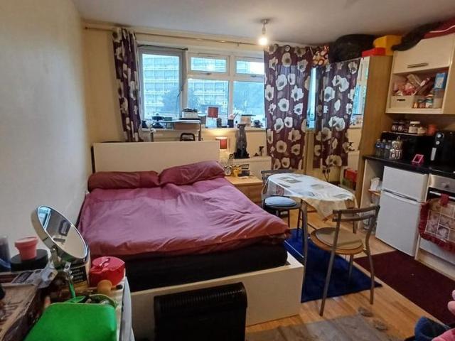Studio to rent
