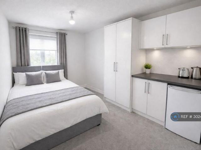 Studio to rent