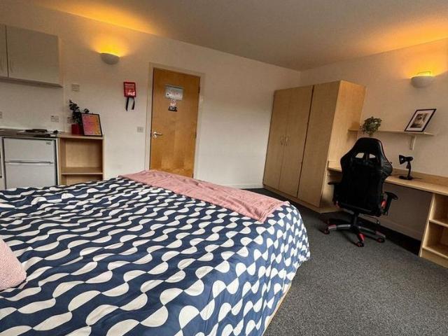 Studio to rent