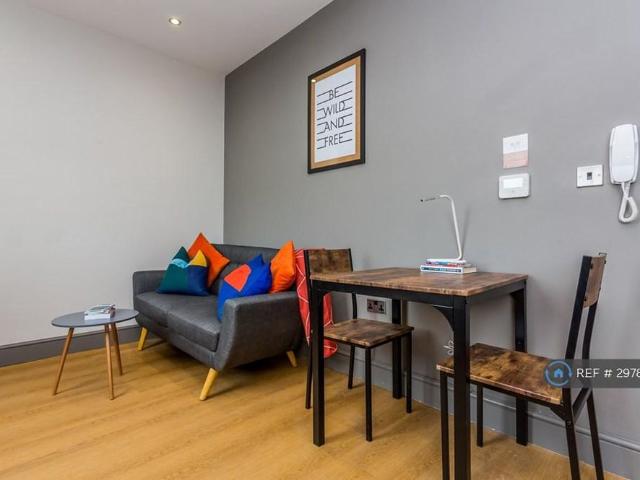 Studio to rent