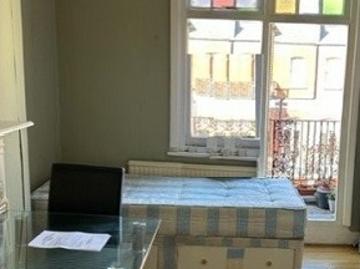 Studio To Rent
