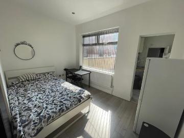 Coventry, West Midlands, Midlands - Garden