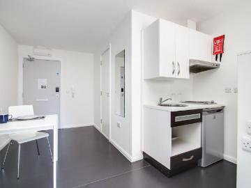 Birmingham, West Midlands, Midlands - Equipped kitchen