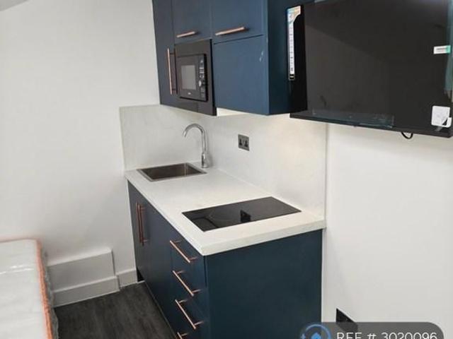 Studio to rent