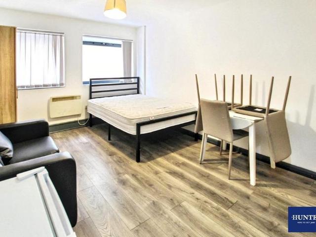 Studio to rent