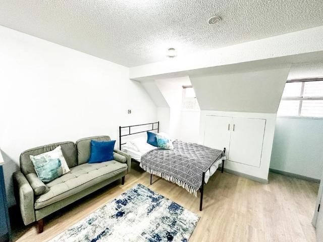 Studio to rent