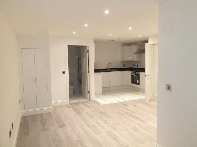 Studio to rent