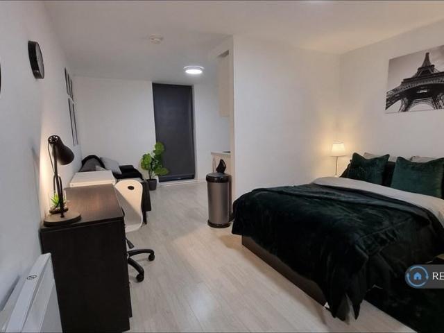 Studio to rent