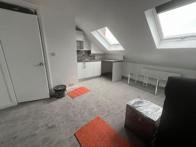Studio to rent