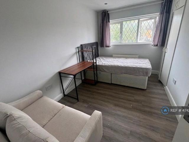 Studio to rent