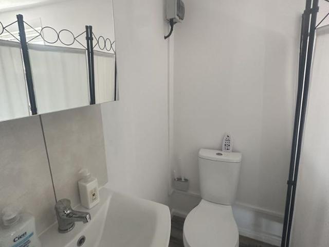 Studio to rent