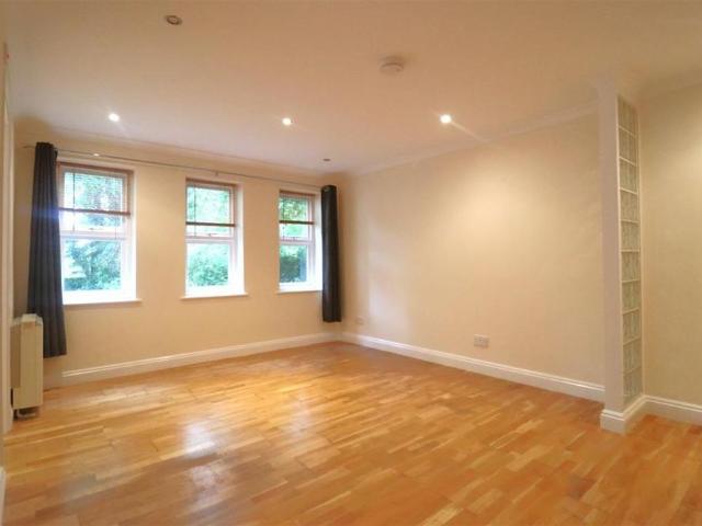 Studio to rent