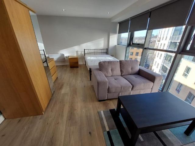 Studio to rent