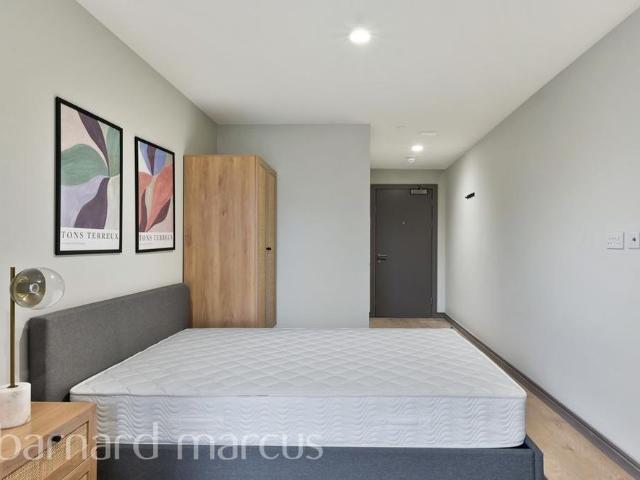 Studio to rent